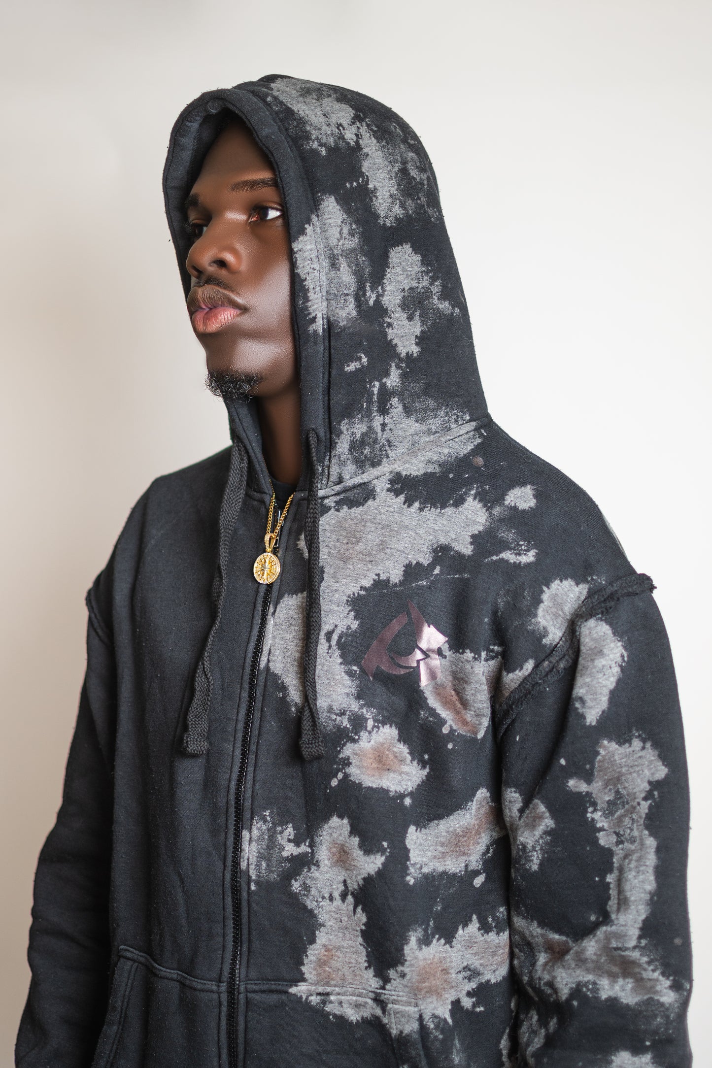 ASH HOODIE