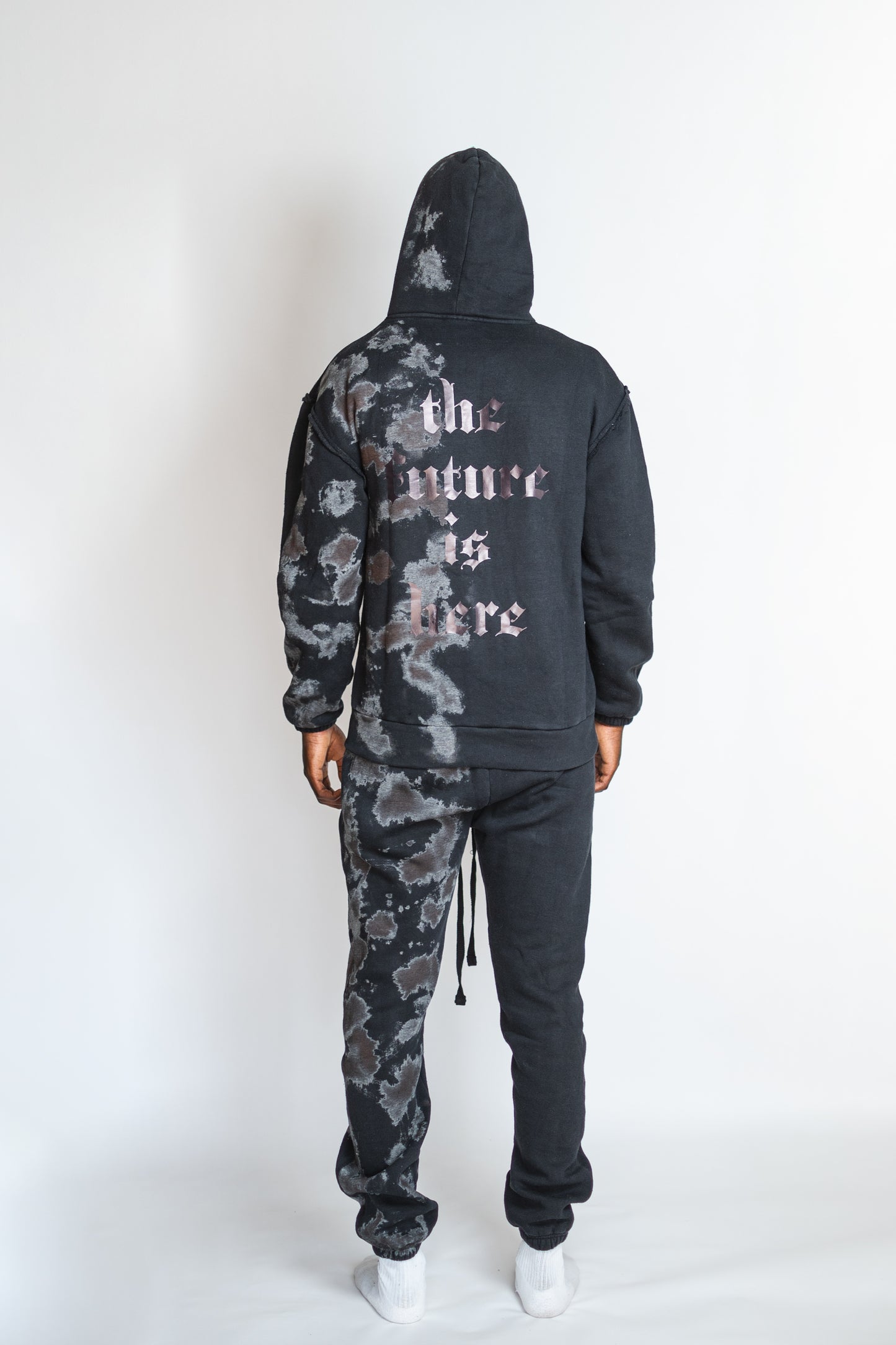 ASH HOODIE